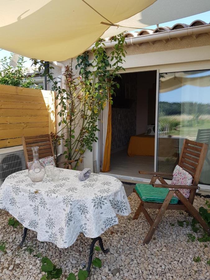 La Poussiniere Hotel Aigueze Bagian luar foto