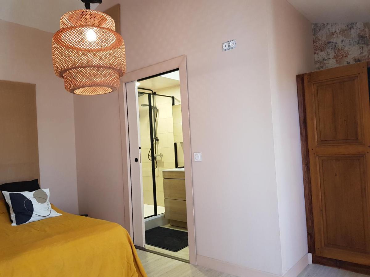 La Poussiniere Hotel Aigueze Bagian luar foto