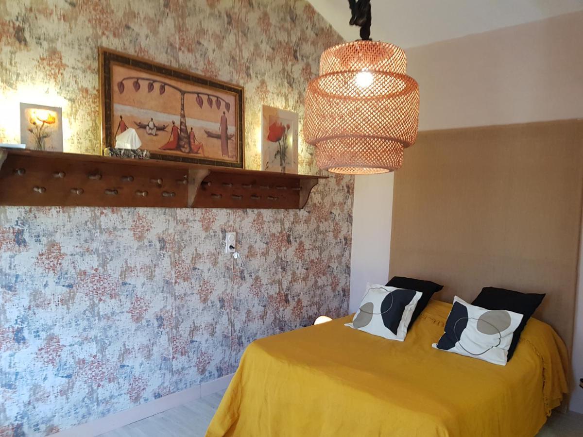 La Poussiniere Hotel Aigueze Bagian luar foto